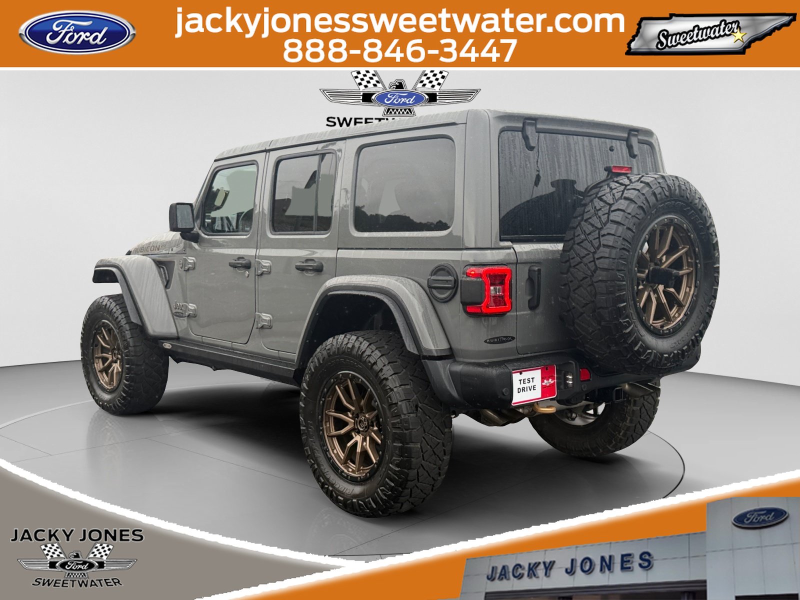 Used 2023 Jeep Wrangler Unlimited Rubicon 392 AWD/4WD image 3