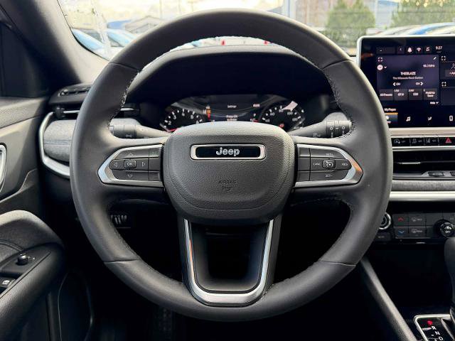 Used 2024 Jeep Compass Latitude image 13