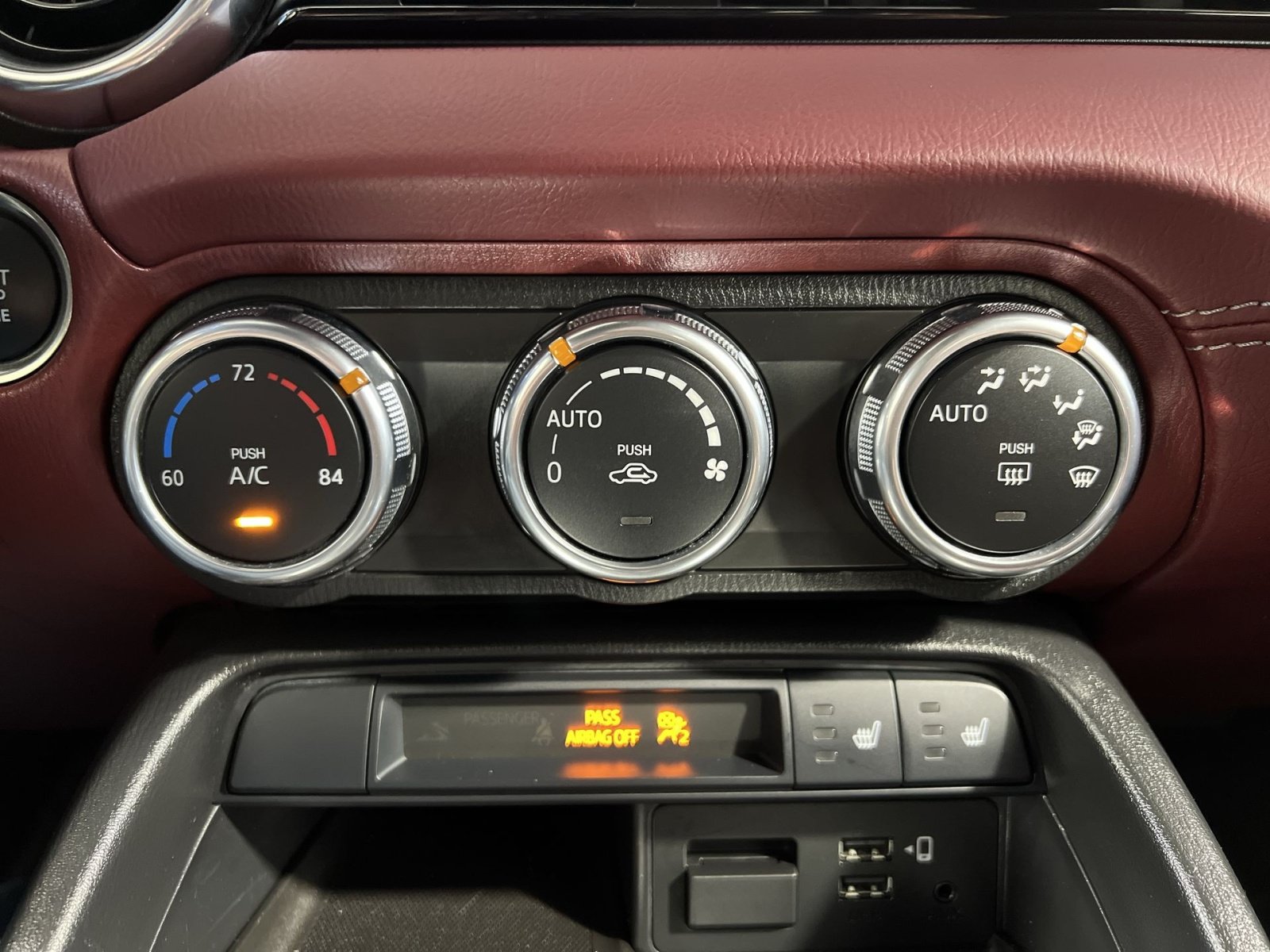 Used 2020 MAZDA MX-5 Miata Grand Touring RWD image 21