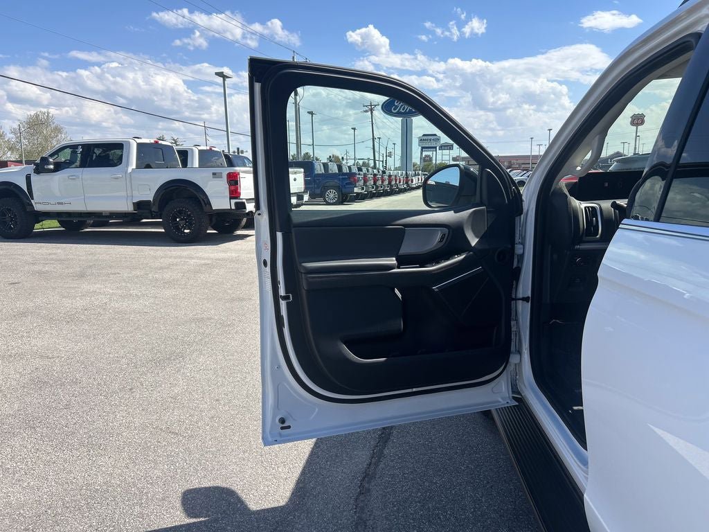 Certified 2025 Ford Expedition Active AWD/4WD image 12