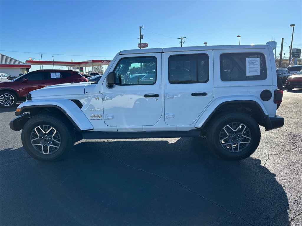 Used 2024 Jeep Wrangler Sahara image 4