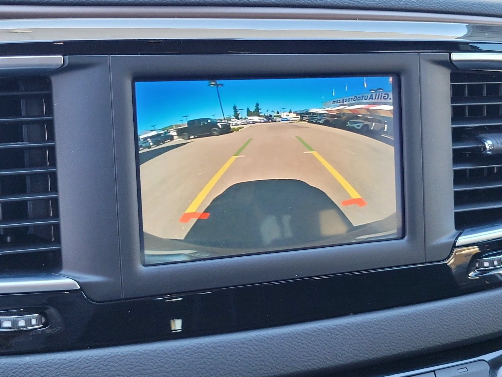 Used 2024 Chrysler Voyager LX FWD image 27