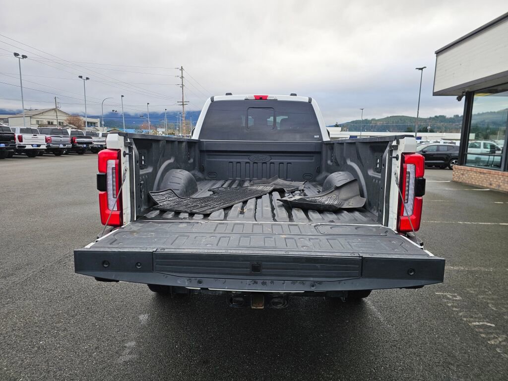 Certified 2024 Ford F350 Limited w/ FX4 Off-Road Package image 9