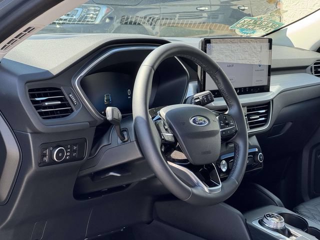 Certified 2023 Ford Escape SE w/ PHEV Premium Package FWD image 30
