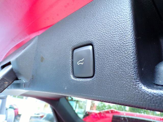 Certified 2023 Ford Escape ST-Line w/ Tech Pack #1 AWD/4WD image 9