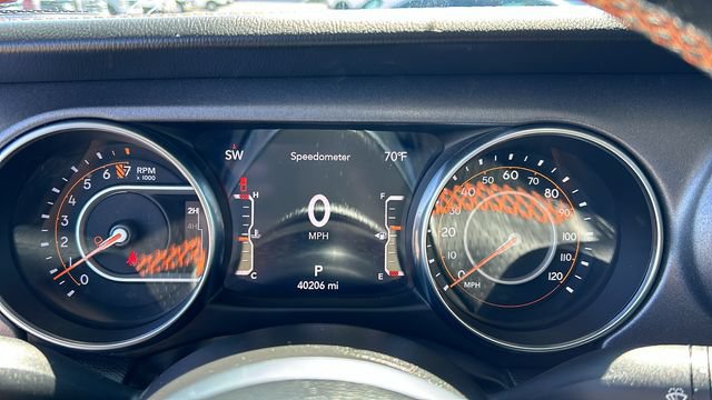 Used 2023 Jeep Gladiator Mojave w/ Cold Weather Group AWD/4WD image 18