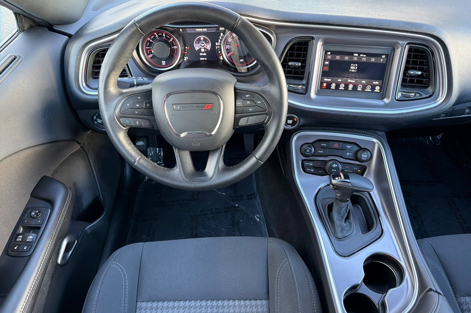 Used 2019 Dodge Challenger SXT RWD image 18
