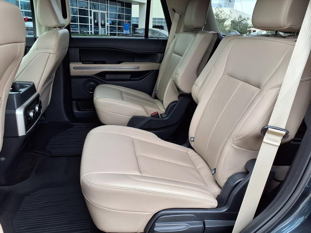 Certified 2022 Ford Expedition XLT image 27