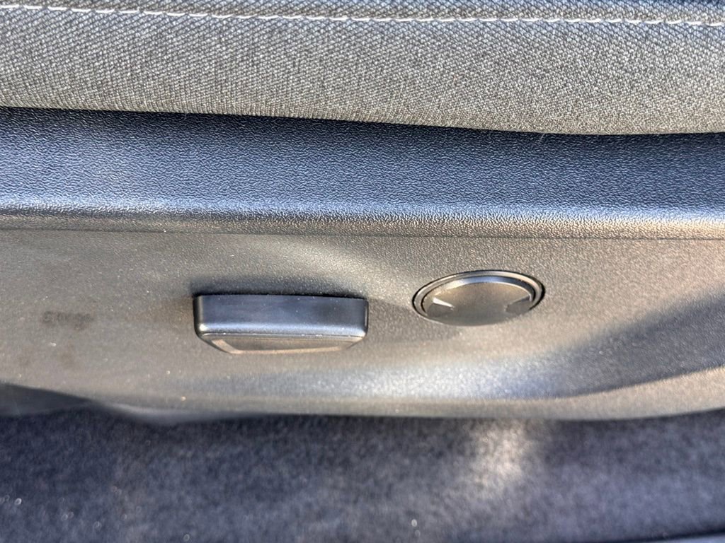 Certified 2023 Ford F150 Lightning XLT image 18