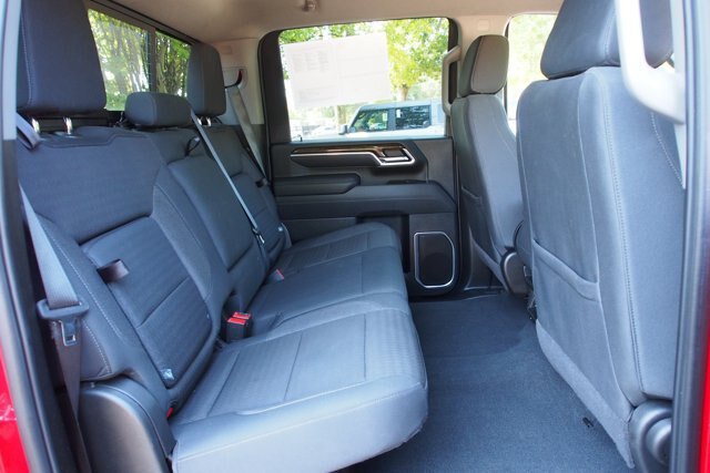 Used 2025 GMC Sierra 2500 SLE w/ Preferred Package AWD/4WD image 14