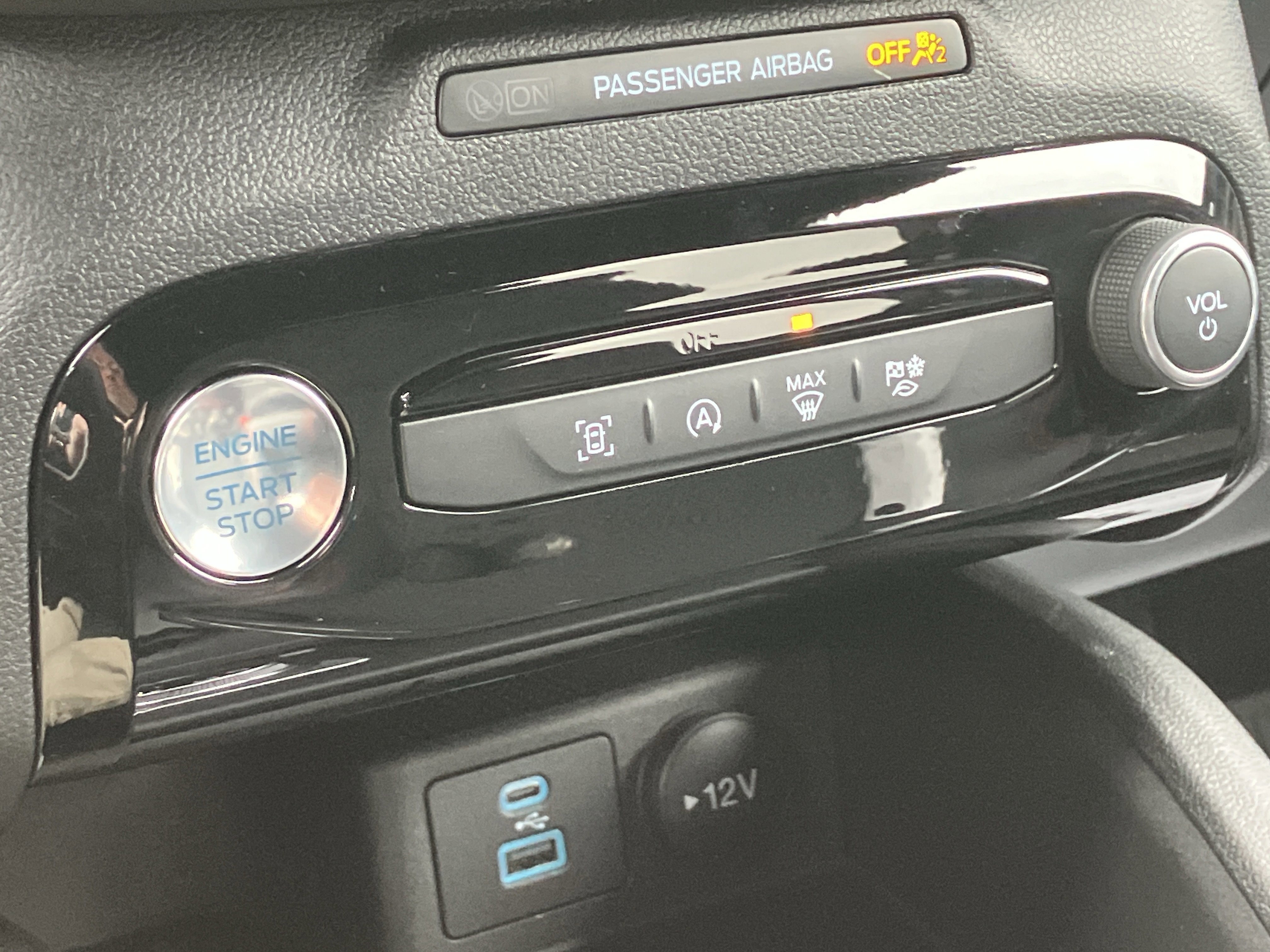 Certified 2023 Ford Escape ST-Line w/ Tech Pack #1 image 19