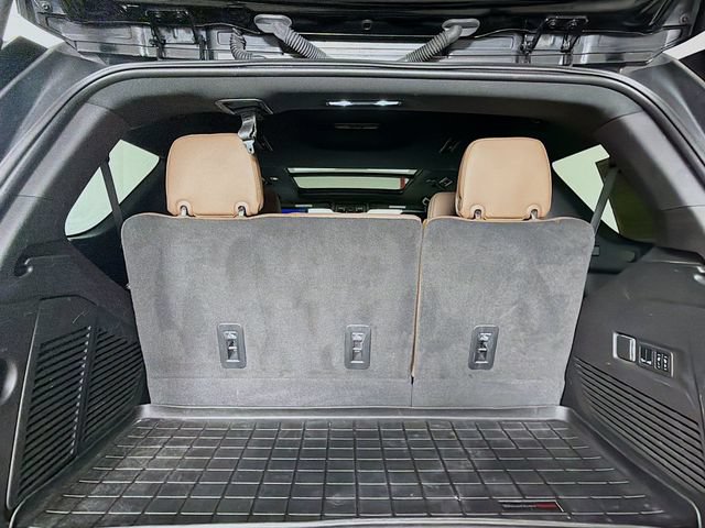 Used 2023 Chevrolet Tahoe High Country w/ Advanced Technology Package AWD/4WD image 33