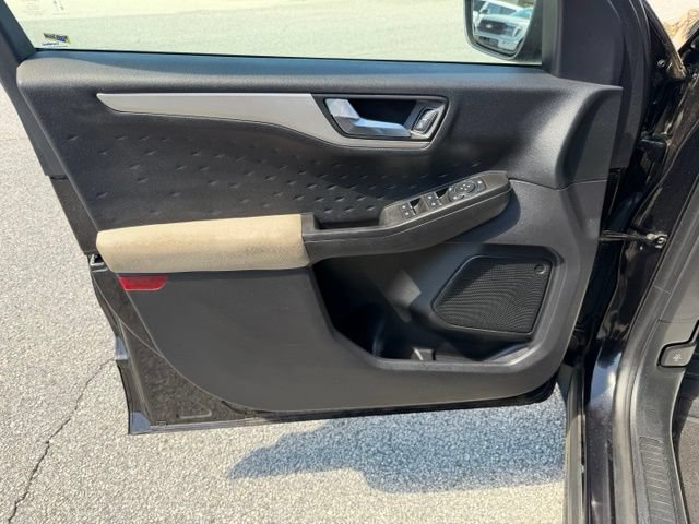 Certified 2020 Ford Escape SE FWD image 10