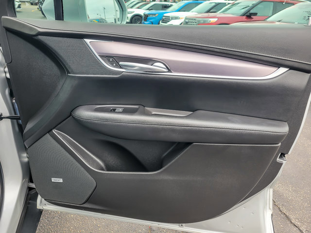 Used 2018 Cadillac XT5 Luxury w/ Driver Awareness Package image 25