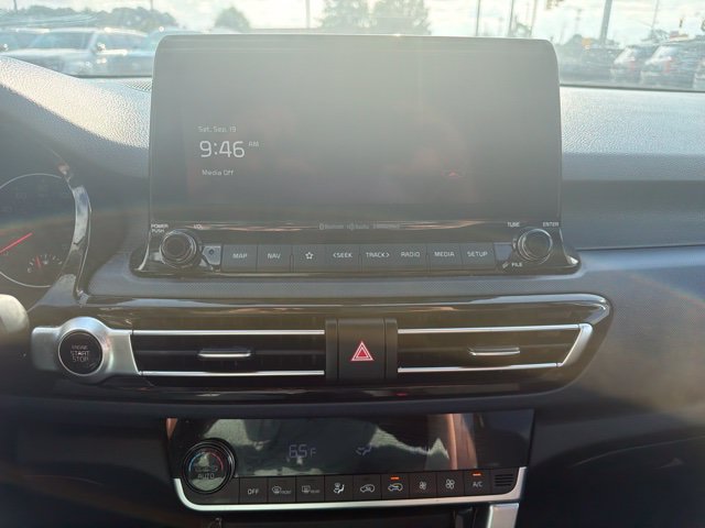 Used 2023 Kia Seltos S w/ Navigation Package FWD image 12