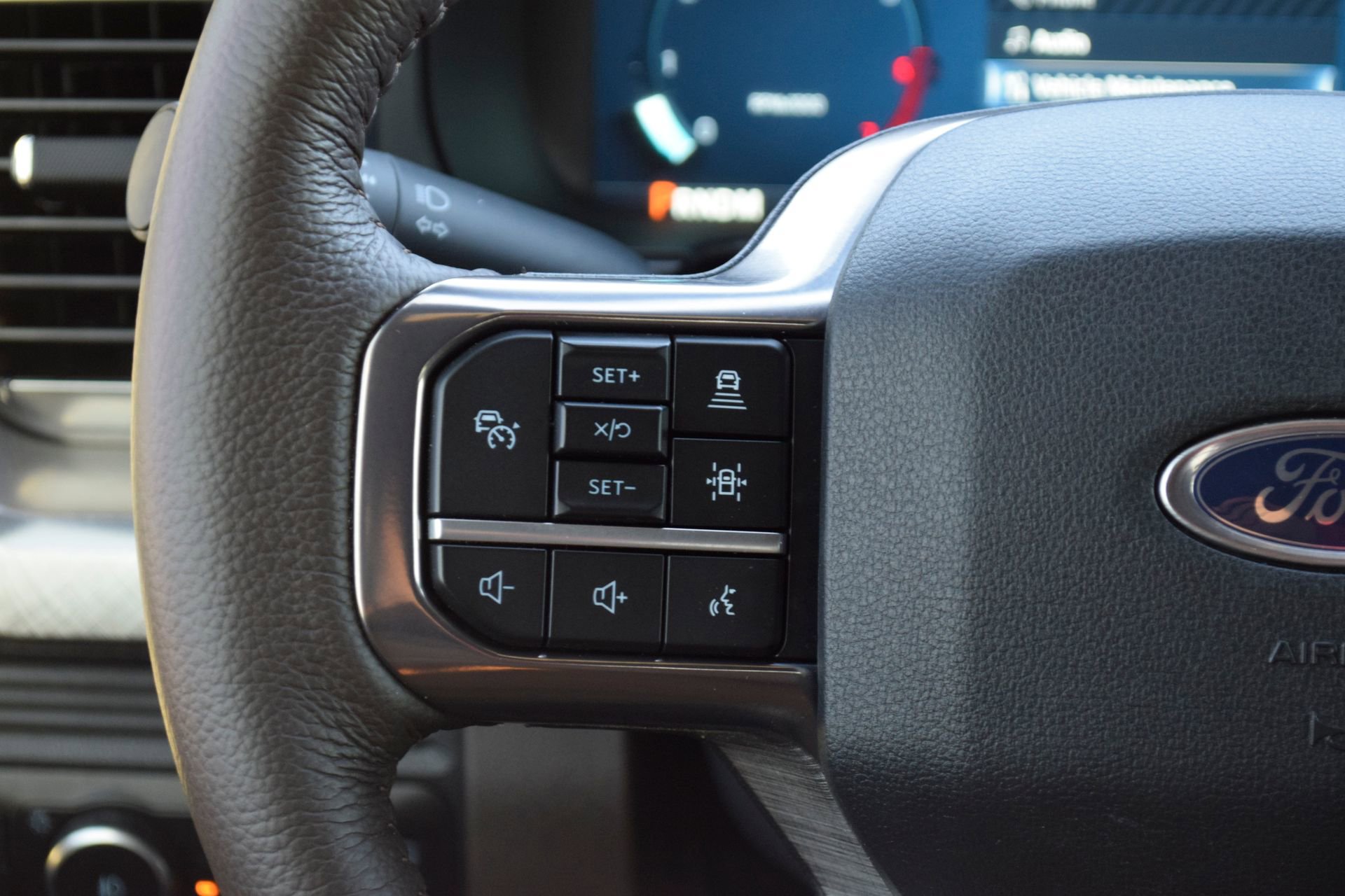 Certified 2025 Ford F250 King Ranch w/ Tremor Off-Road Package image 9