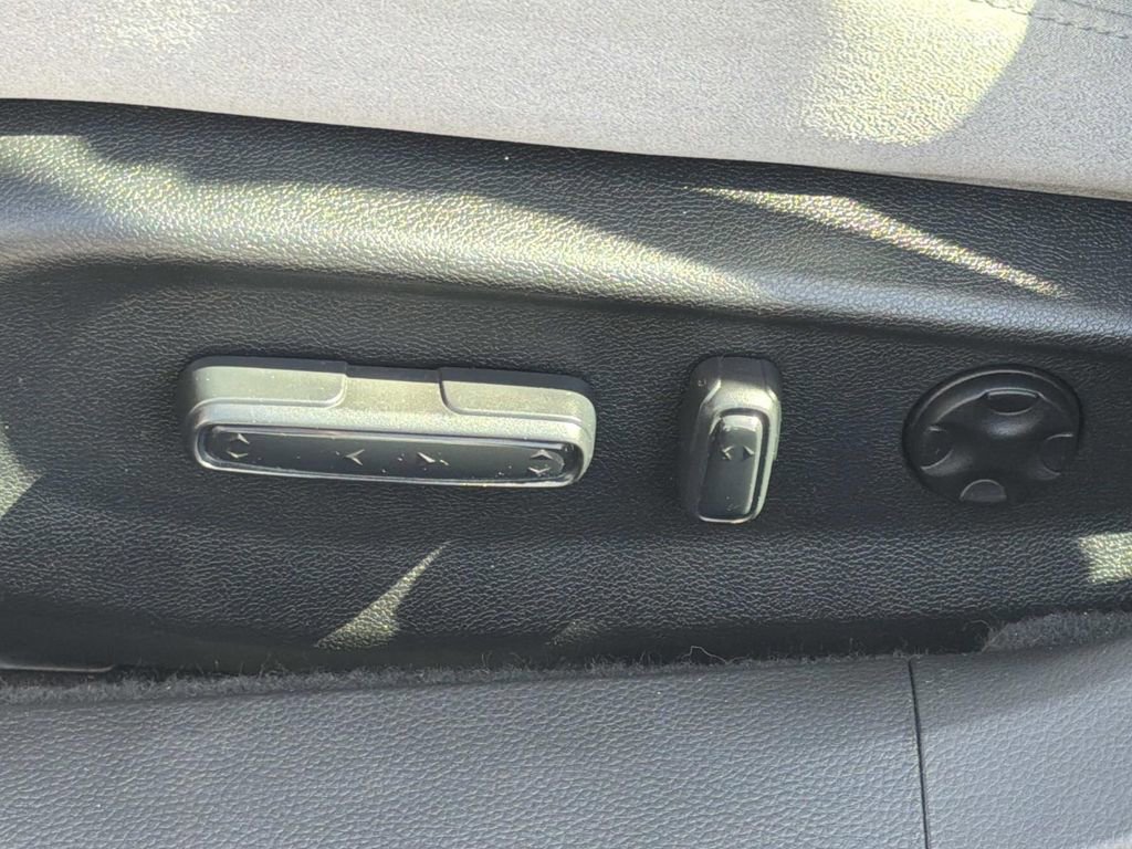 Used 2019 Honda Accord EX image 21