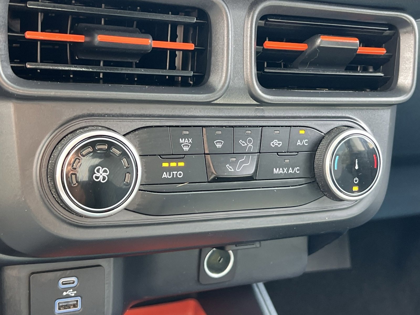 Certified 2024 Ford Maverick XLT image 20