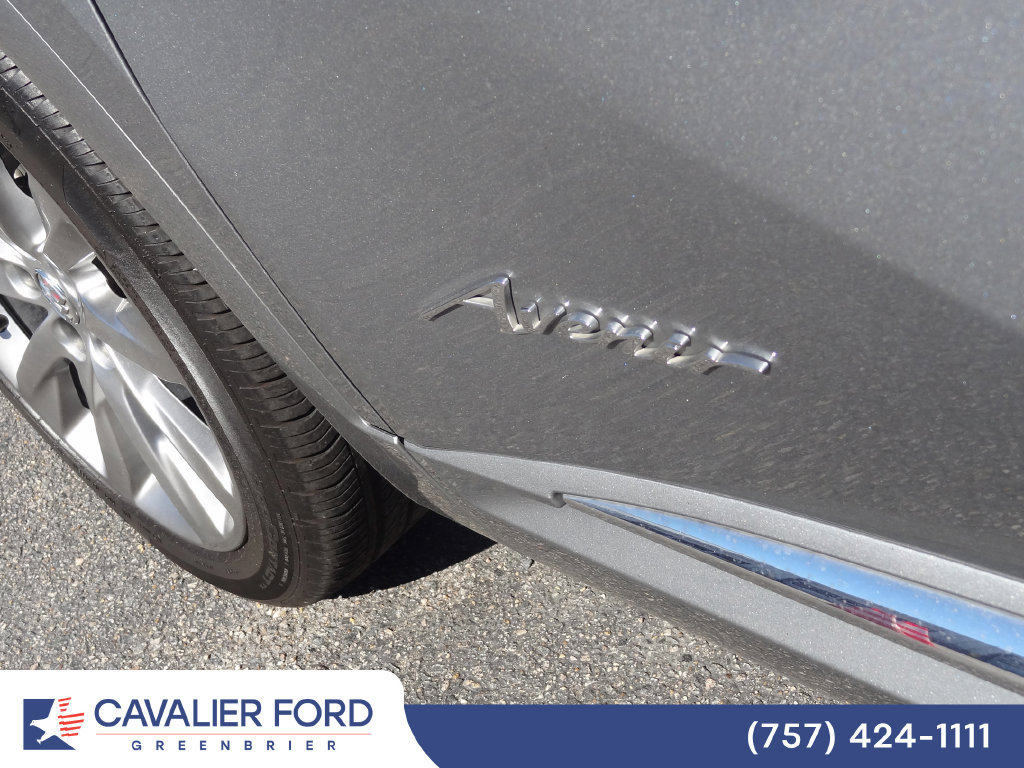 Used 2023 Buick Envision Avenir AWD/4WD image 13