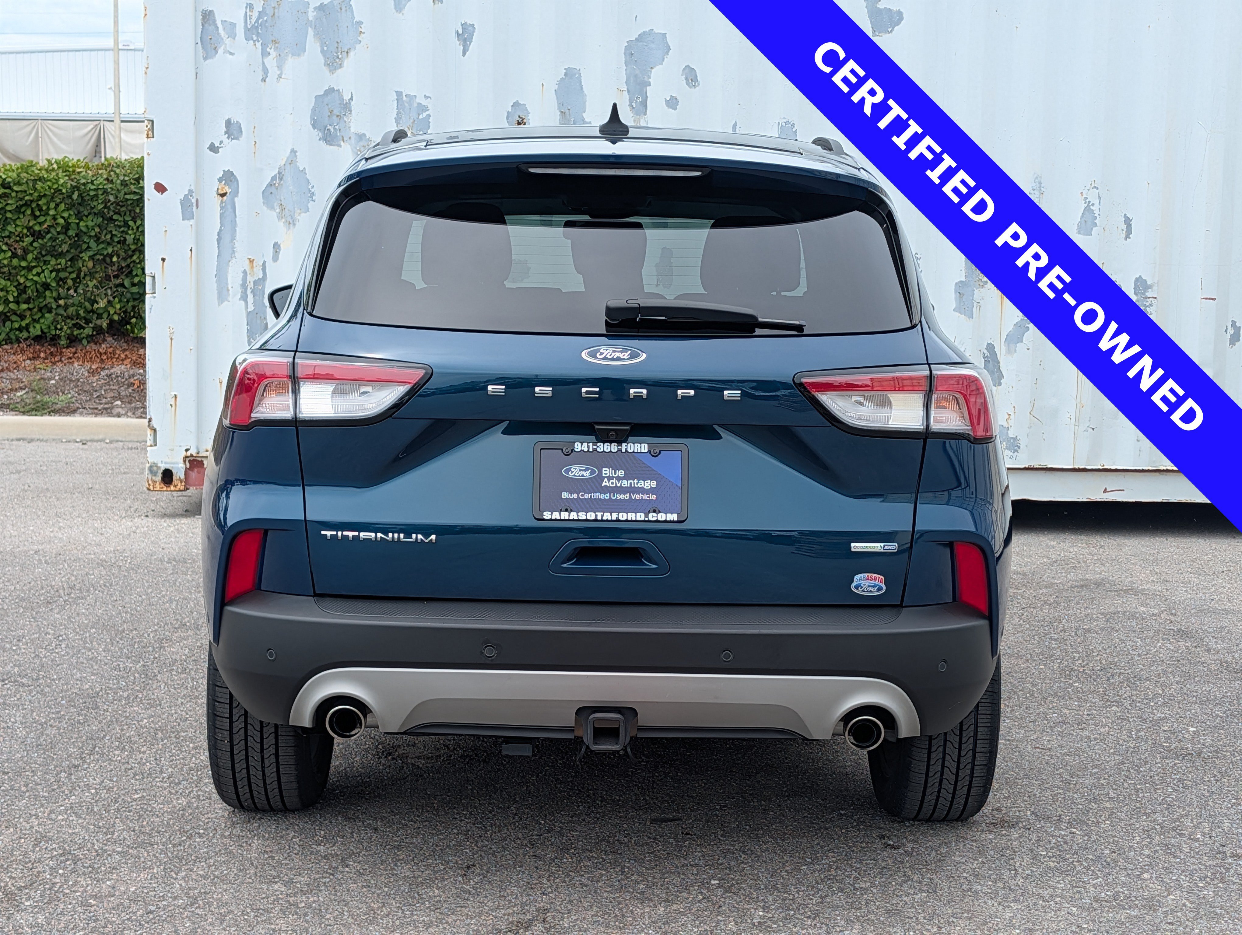 Certified 2020 Ford Escape Titanium AWD/4WD image 5
