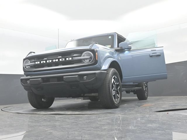 Certified 2023 Ford Bronco Outer Banks AWD/4WD image 30