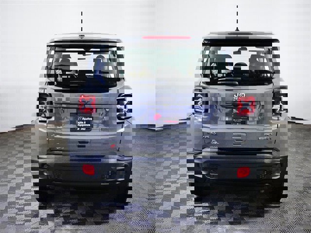 Used 2019 Jeep Renegade Sport image 4