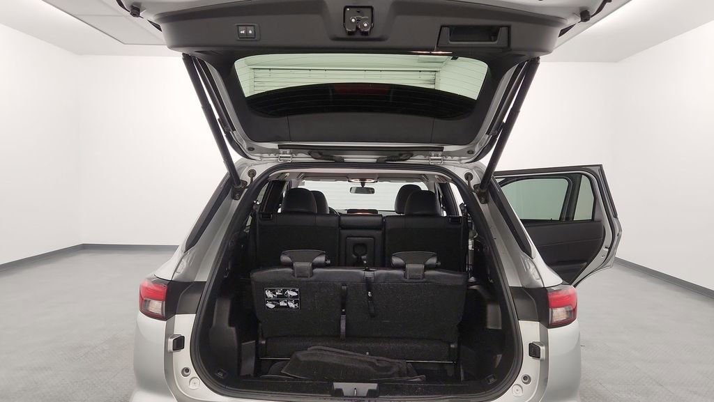 Used 2024 Mitsubishi Outlander SE AWD/4WD image 23