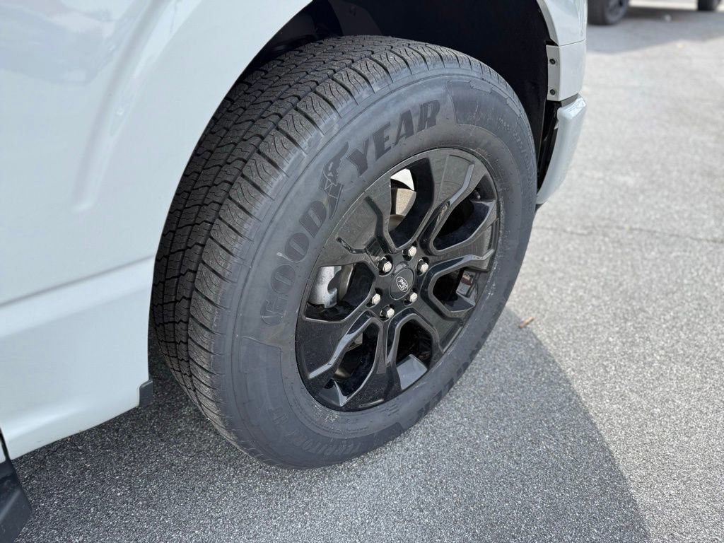 Certified 2023 Ford F150 Lariat w/ Equipment Group 502A High image 11