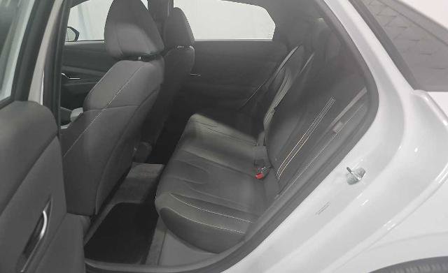 Used 2026 Hyundai Elantra Sport FWD image 14