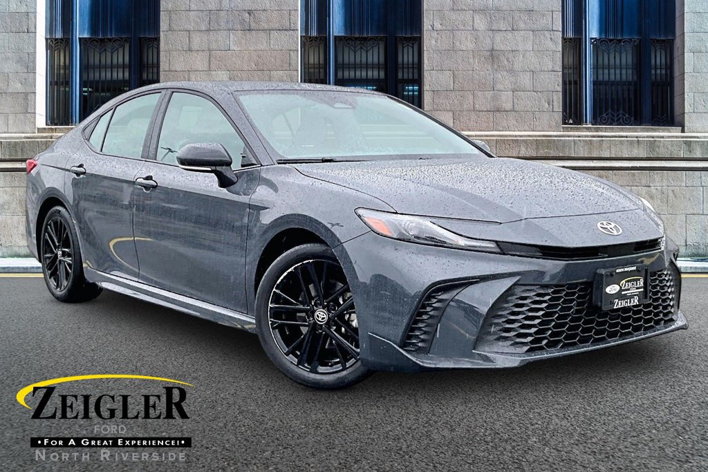 Used 2025 Toyota Camry SE