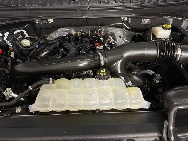 Certified 2024 Ford Expedition XLT image 9