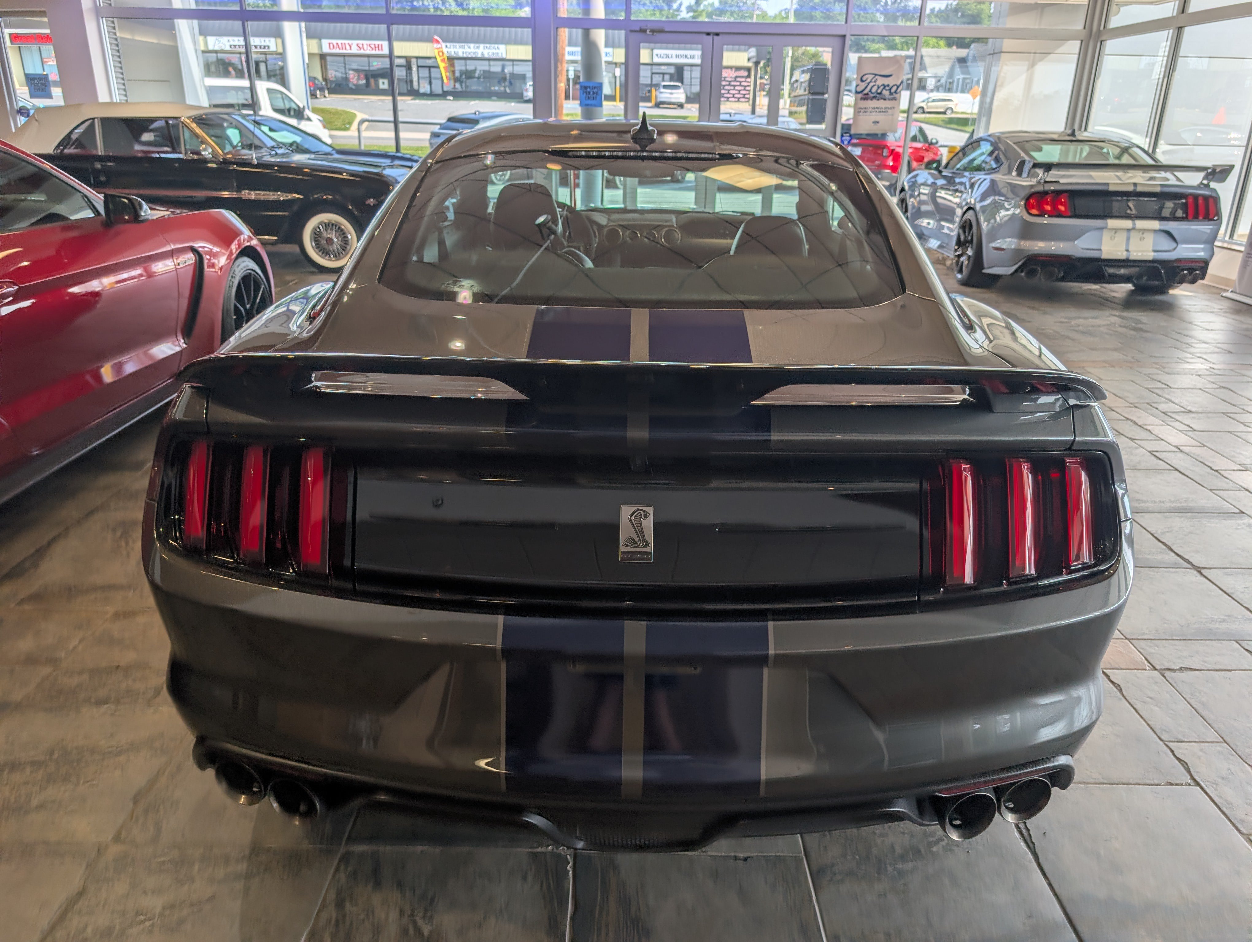 Certified 2020 Ford Mustang Shelby GT350 w/ Technology Package RWD image 5