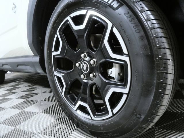 Certified 2025 Ford Bronco Sport Outer Banks w/ Outer Banks Tech Package+ AWD/4WD image 2