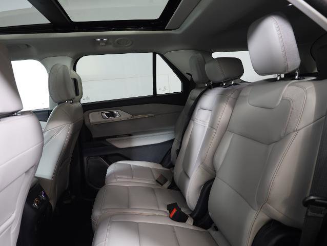 Certified 2025 Ford Explorer Active w/ Active Comfort Package image 12