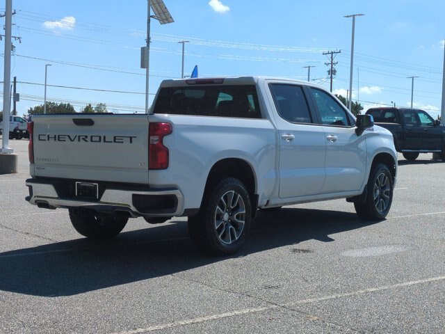 Used 2024 Chevrolet Silverado 1500 LT AWD/4WD image 4