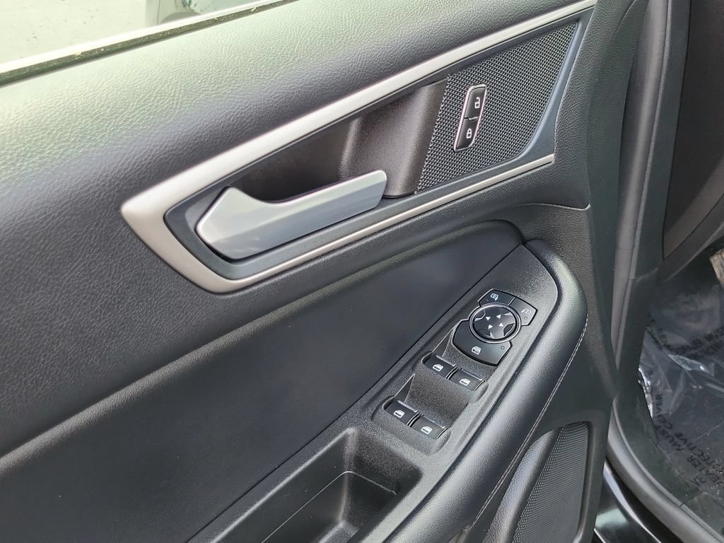 Certified 2023 Ford Edge SEL w/ Convenience Package AWD/4WD image 7