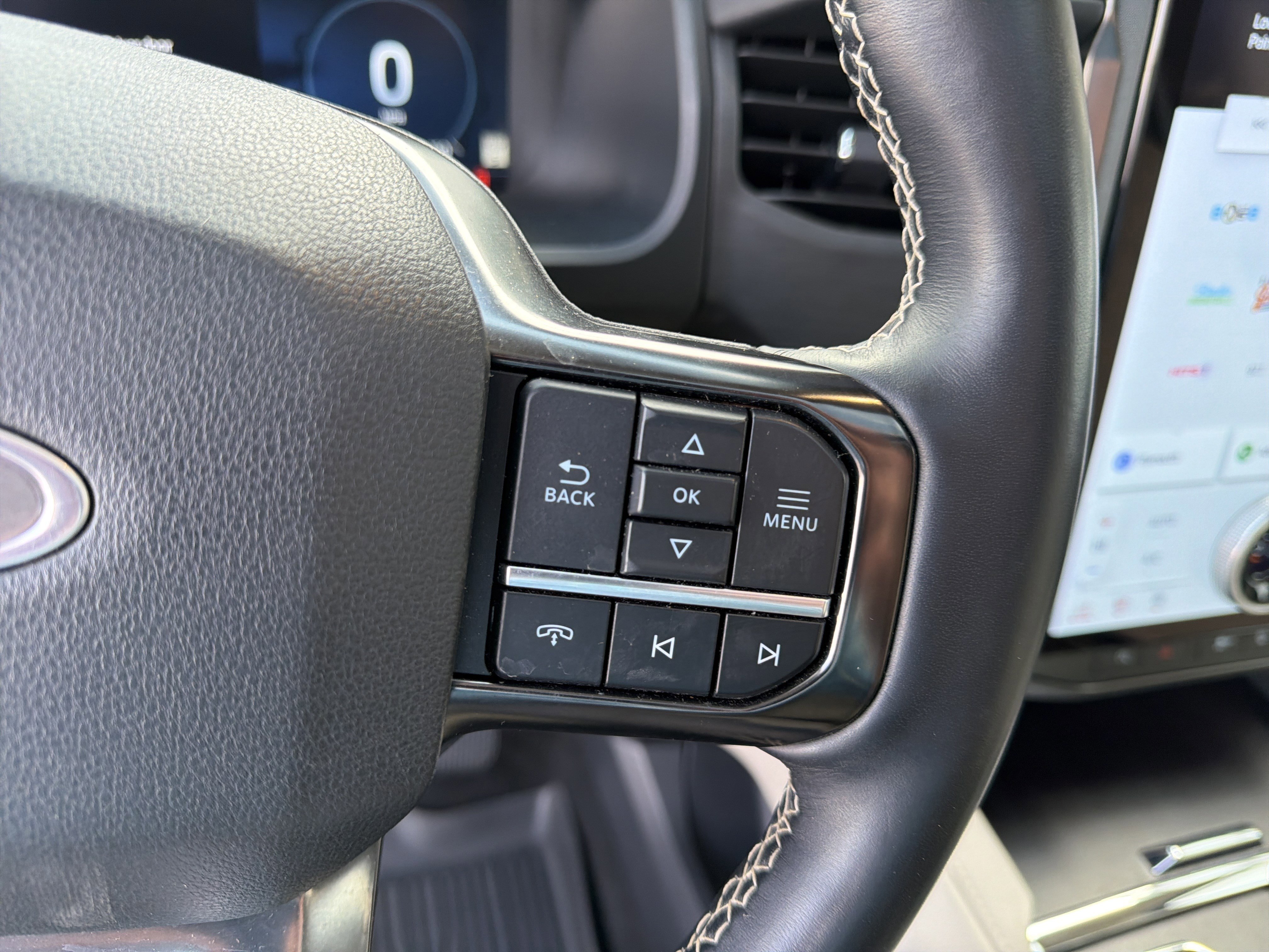 Certified 2024 Ford Expedition Max Platinum image 42