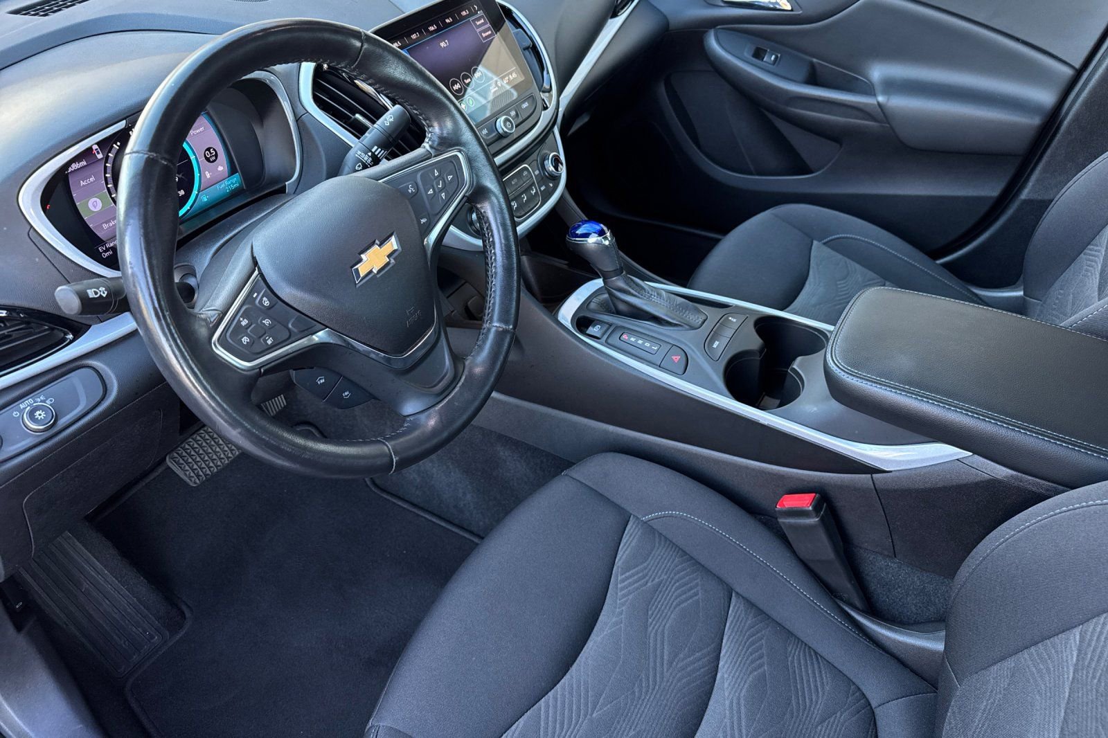 Used 2019 Chevrolet Volt LT w/ Comfort Package image 10