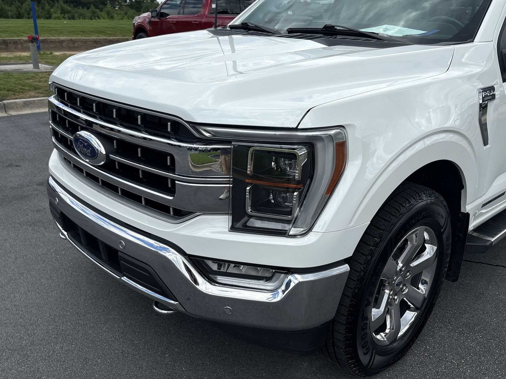 Certified 2023 Ford F150 Lariat w/ Equipment Group 502A High AWD/4WD image 30