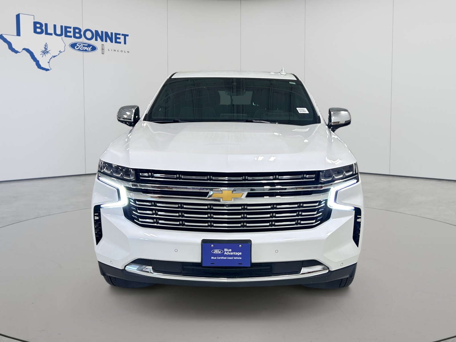 Used 2023 Chevrolet Tahoe Premier w/ Premium Package 2 AWD/4WD image 2