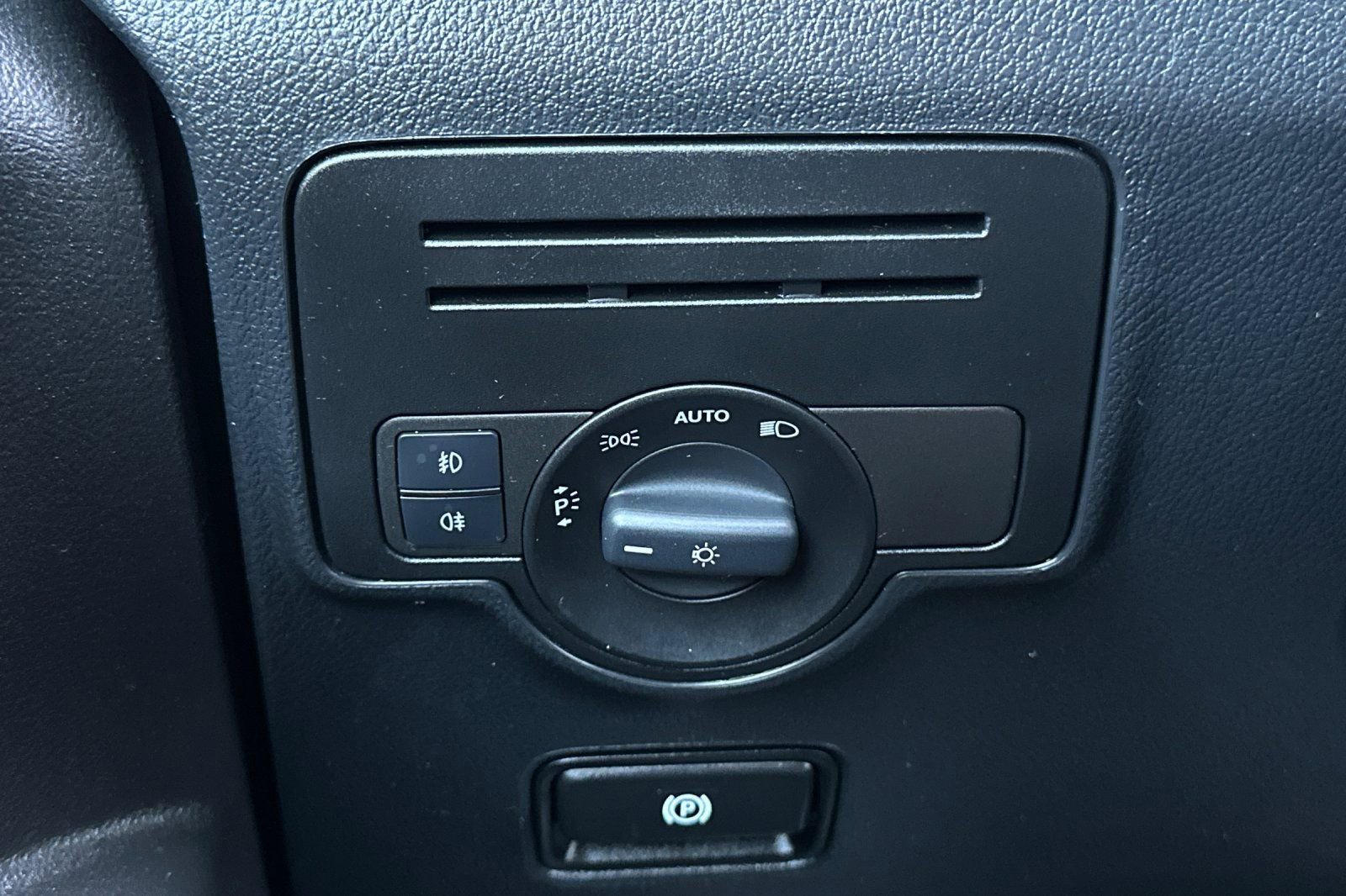 Used 2022 Mercedes-Benz Metris image 26