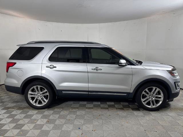 Certified 2017 Ford Explorer Limited w/ Equipment Group 301A image 2
