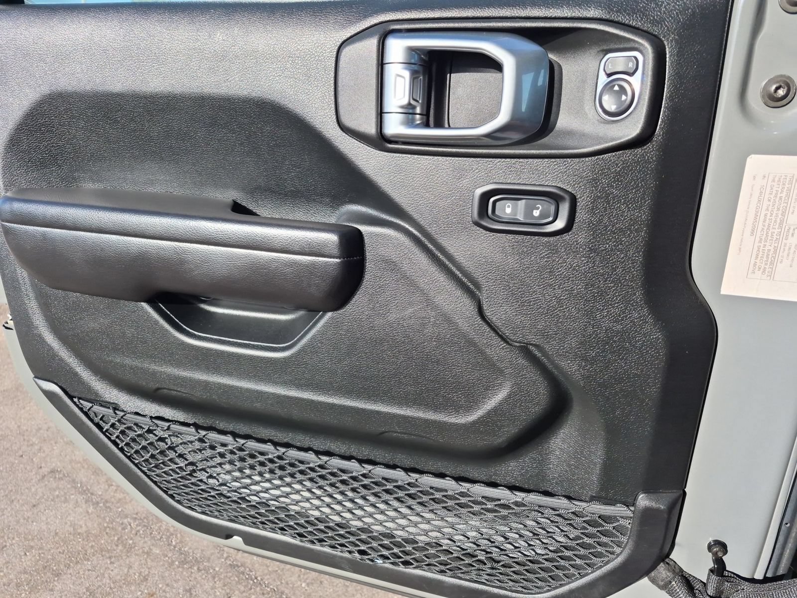 Used 2021 Jeep Wrangler Rubicon w/ Uconnect 4C Nav & Sound Group AWD/4WD image 13