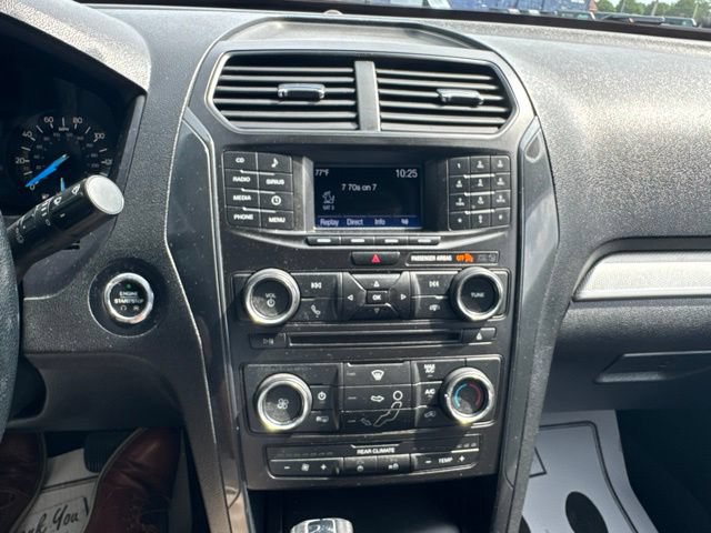 Certified 2017 Ford Explorer XLT FWD image 22