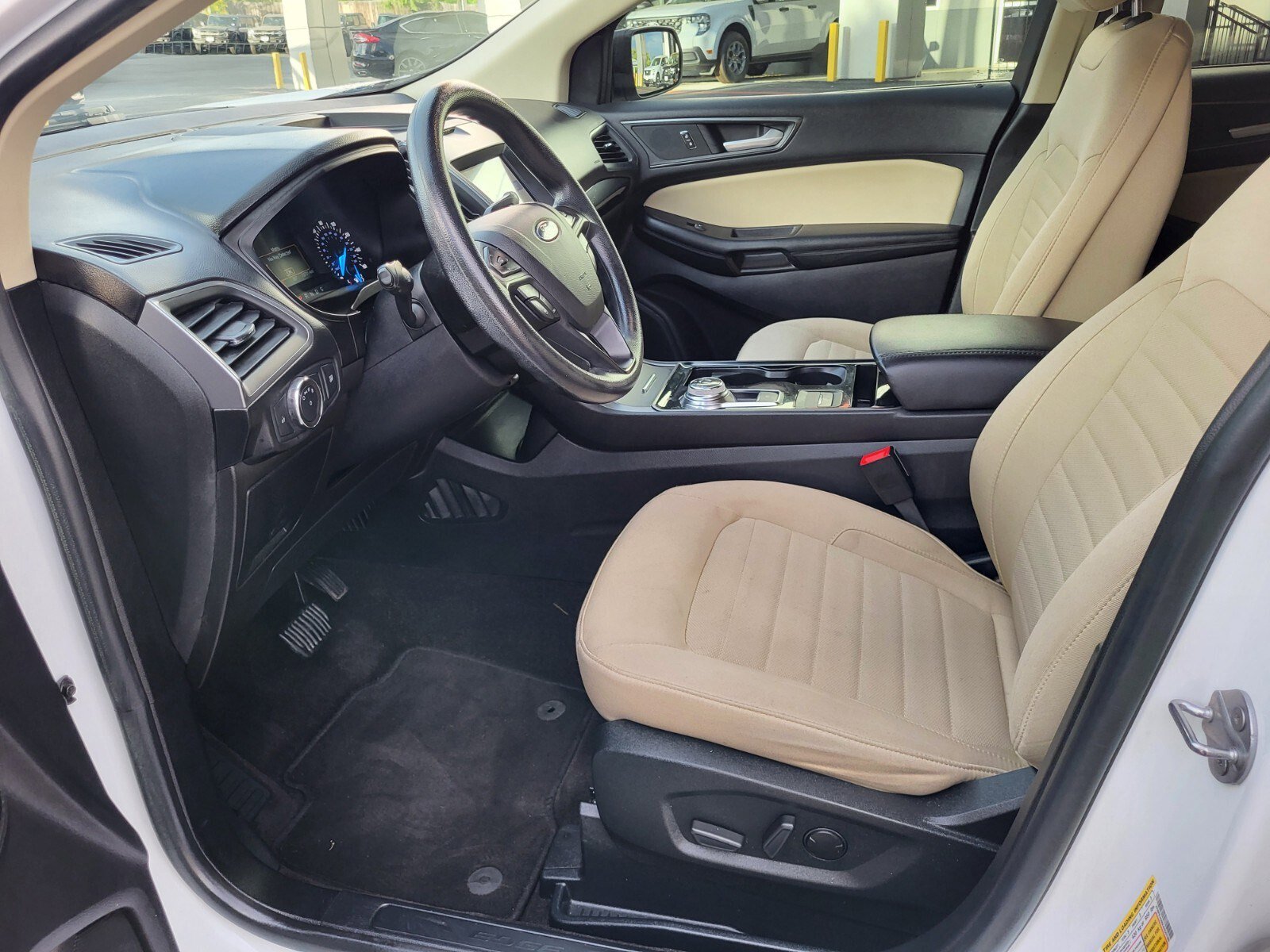 Certified 2020 Ford Edge SE image 19