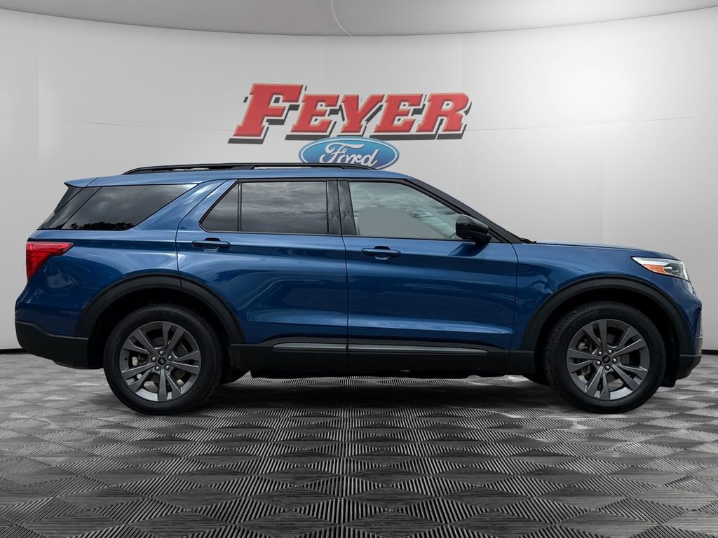 Certified 2022 Ford Explorer XLT w/ Equipment Group 202A image 6