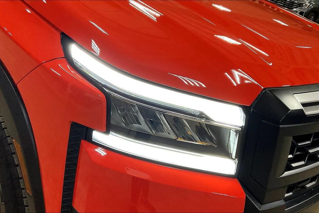 Used 2025 Nissan Frontier PRO-4X w/ Pro Convenience Package image 26