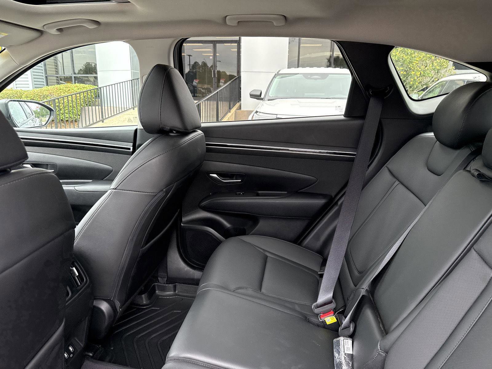 Used 2024 Hyundai Tucson SEL w/ Convenience Package FWD image 12