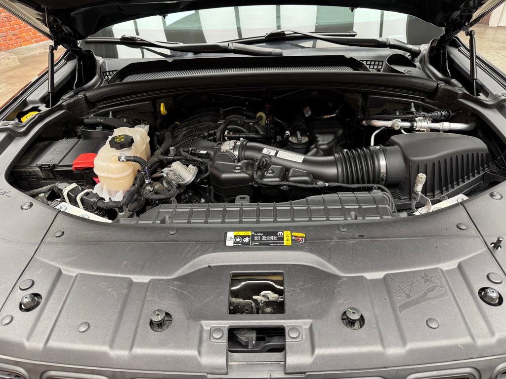 Used 2023 Jeep Grand Cherokee Altitude AWD/4WD image 29