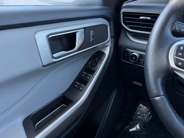 Certified 2023 Ford Explorer XLT w/ Equipment Group 202A image 38